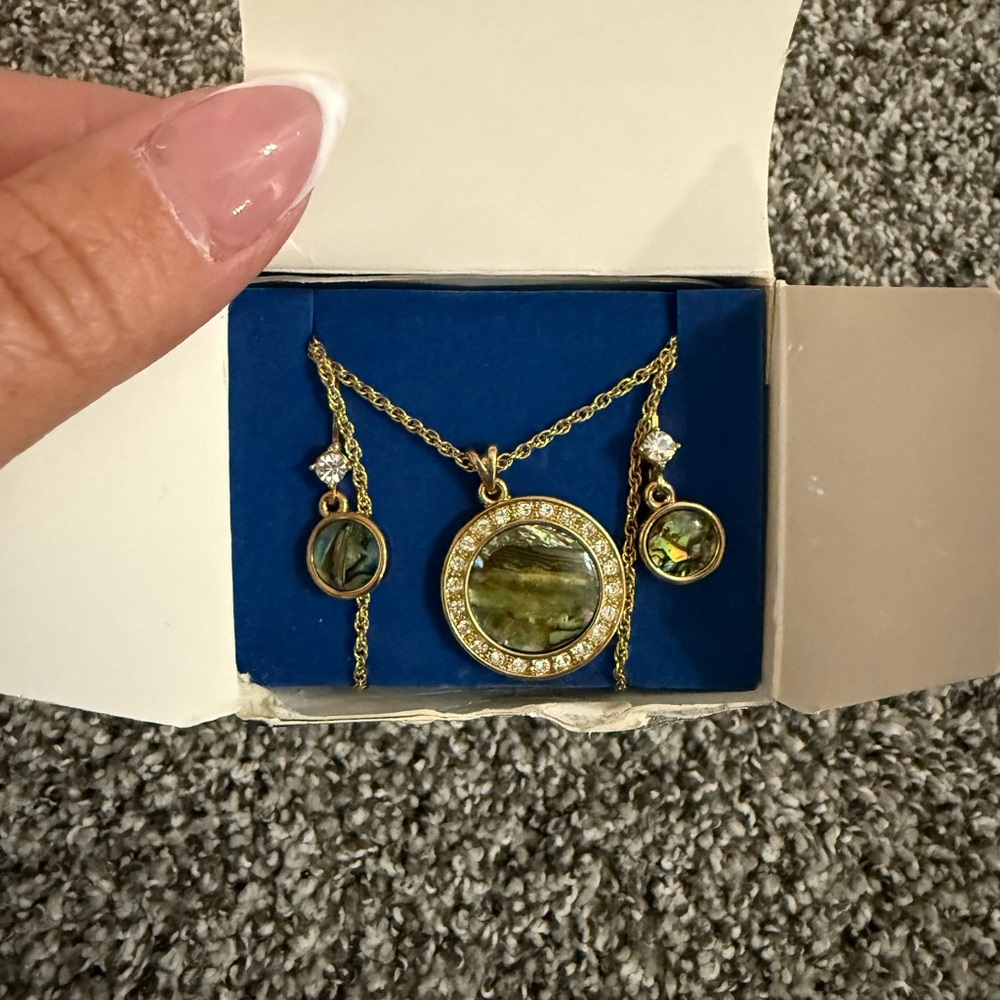 Avon Gold and Green Necklace Set with Vintage Charm